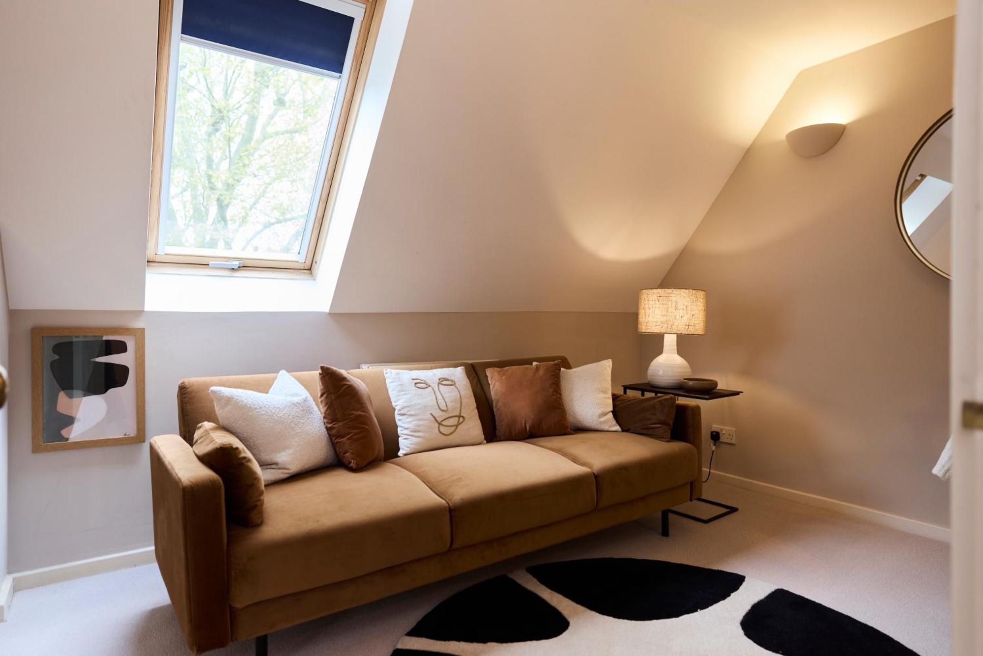 Chiswick Views & Space - Elegant 3bdr Duplex With Parking Apartamento *