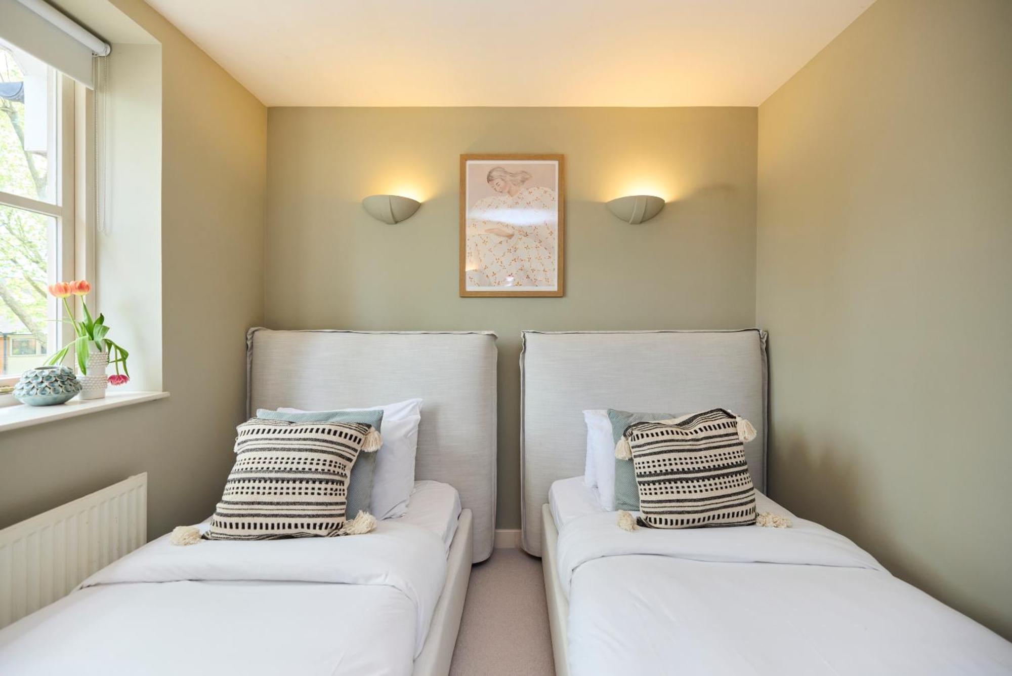 Chiswick Views & Space - Elegant 3bdr Duplex With Parking Apartamento